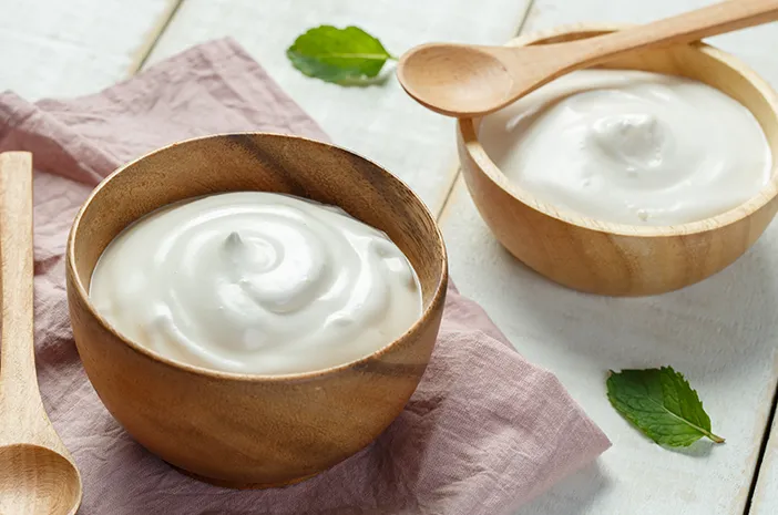 Manfaat Greek Yogurt sebagai Pilihan Sarapan yang Kaya Protein